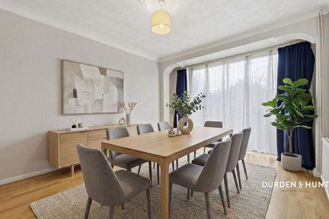 3 bedroom semi-detached house for sale, Rise Park Boulevard, Romford, RM1