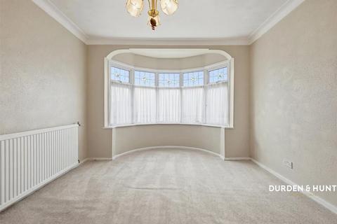 3 bedroom semi-detached house for sale, Rise Park Boulevard, Romford, RM1