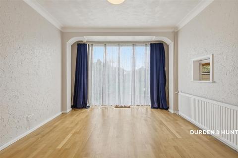 3 bedroom semi-detached house for sale, Rise Park Boulevard, Romford, RM1