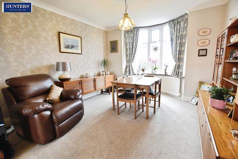 3 bedroom semi-detached house for sale, Stockshill Road, Scunthorpe