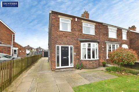 3 bedroom semi-detached house for sale, Stockshill Road, Scunthorpe