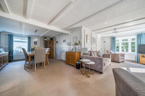 undefined, The Street, Hawkinge, CT18