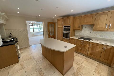 undefined, Pentre Berw, Gaerwen, LL60