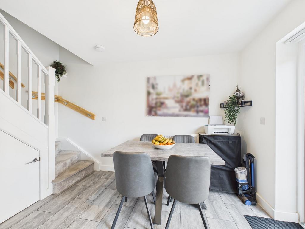 Breakfast/kitchen