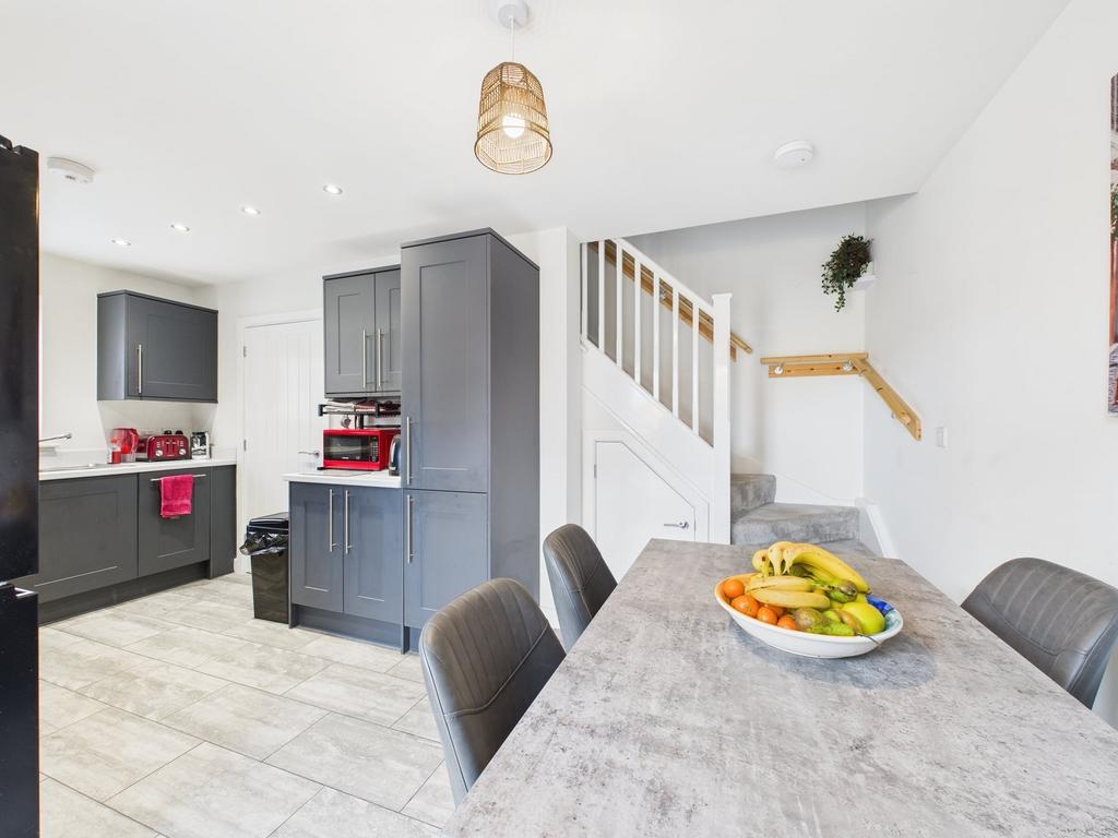Breakfast/kitchen