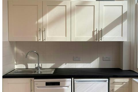 Office to rent, 117-119 Shaftesbury Ave London WC2H 8AD