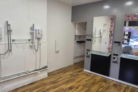 Retail property (high street) to rent, 146 Crail St Glasgow G31 5RA