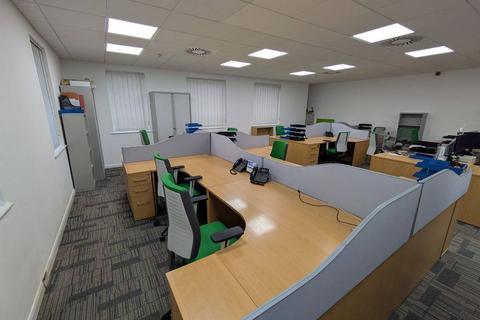 Office to rent, Blackbrook Park Ave Taunton TA1 2PX