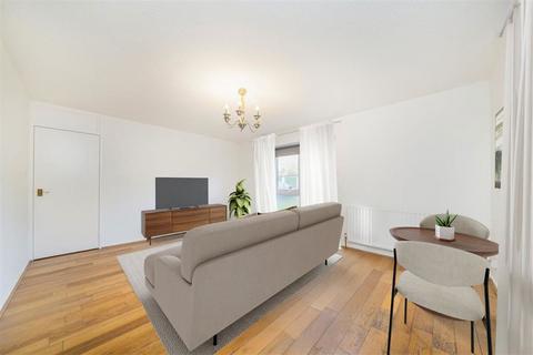 undefined, Cromwell Road, Teddington TW11