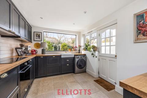 2 bedroom terraced house for sale, Maldon Road, Brighton