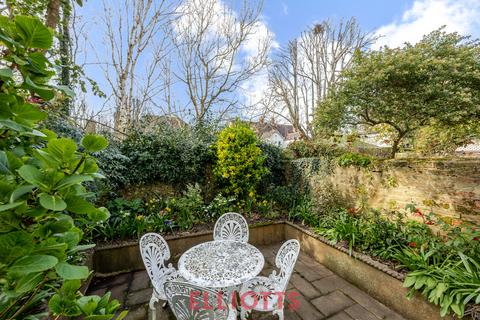 2 bedroom terraced house for sale, Maldon Road, Brighton