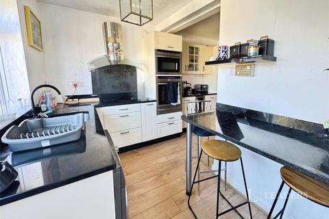 3 bedroom semi-detached house to rent, St. Nicholas Avenue, Kenilworth, Warwickshire, CV8