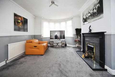 undefined, Somerset Avenue, Luton