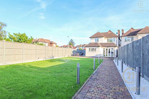 undefined, Motspur Park, NEW MALDEN KT3