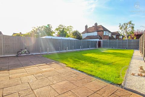 undefined, Motspur Park, NEW MALDEN KT3