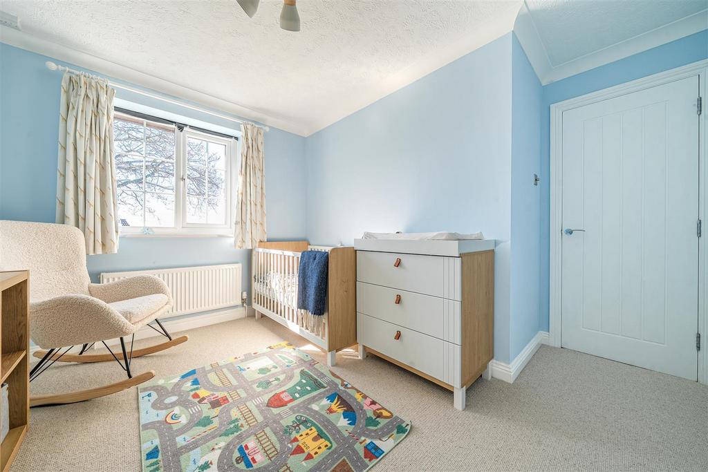 Howards Bed 3.jpg