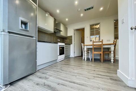 1 bedroom ground floor flat to rent, Hawthorne Road, London N18