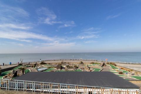 2 bedroom flat for sale, Sea View Terrace, Margate, CT9