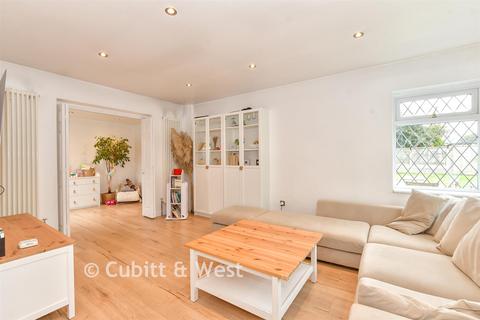 undefined, Elizabeth Close, Rose Green, West Sussex