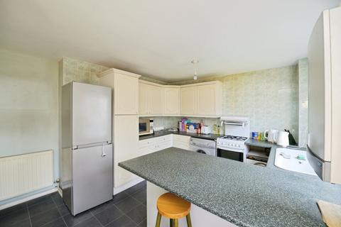 4 bedroom terraced house for sale, Liphook Close, Hornchurch, RM12