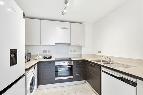 1 bedroom apartment for sale, Parkside Court, 15 Booth Road, E16