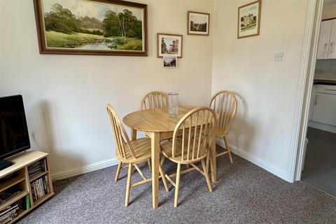 undefined, Farncombe