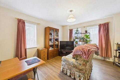 2 bedroom apartment for sale, Kenworthy Road, Braintree, Essex, CM7 1XL