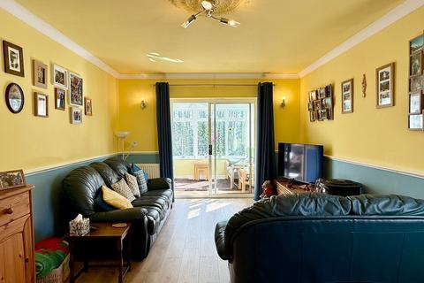 2 bedroom detached bungalow for sale, Oakfield Drive, Kilgetty, SA68