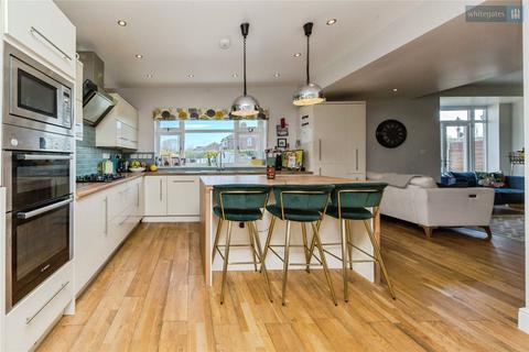 4 bedroom semi-detached house for sale, Woodside Avenue, Wistaston, Crewe, Cheshire, CW2