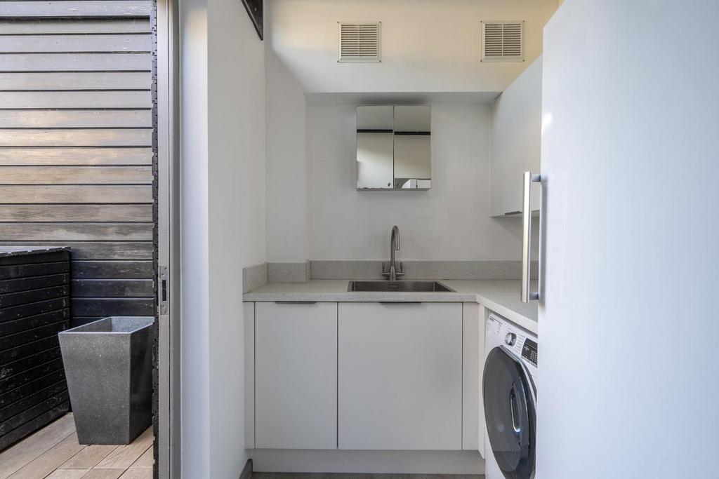Utility Room.jpg