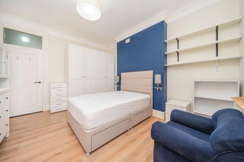 2 bedroom flat to rent, Edith Villas, London W14