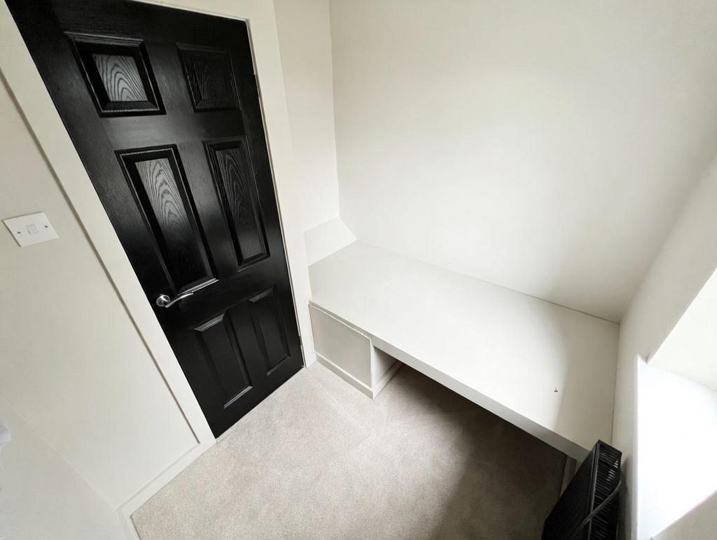 Bedroom 3/home office