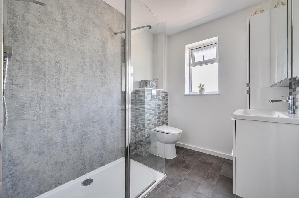 Family Shower Room