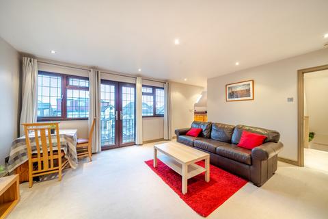 2 bedroom flat to rent, Finchley Road London NW11