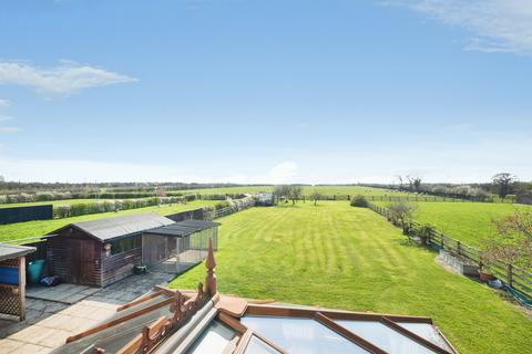 4 bedroom detached house for sale, Horseshoes Close, Grendon Underwood, Aylesbury