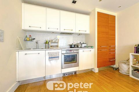 2 bedroom apartment to rent, Falcon Drive, Cardiff, CF10