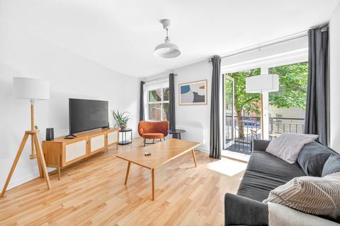 2 bedroom apartment to rent, Fountain Court, 2 Lafone Street, London, SE1