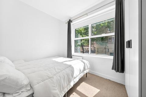 2 bedroom apartment to rent, Fountain Court, 2 Lafone Street, London, SE1