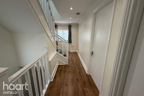 1 bedroom in a house share to rent, Gospatrick Road, LONDON