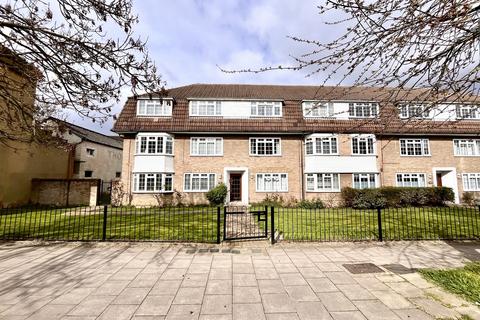 undefined, North Parade, Chessington, Surrey. KT9 1QN