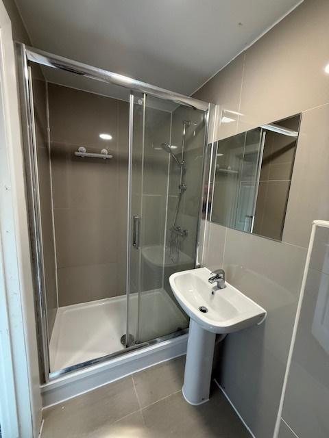 Room A (£625pcm)