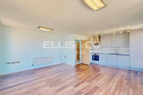 undefined, The Green, Southall, UB2