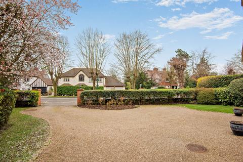 5 bedroom detached house for sale, Orchehill Avenue, Gerrards Cross, Buckinghamshire