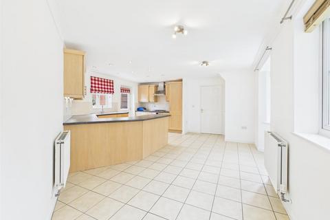 3 bedroom house to rent, Orwell Close, Stratford-Upon-Avon