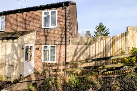 2 bedroom end of terrace house for sale, Atholl Road, Bordon GU35