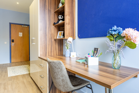 Studio to rent, Classic Studio at Central Studios, 4 Greyfriars Road RG1