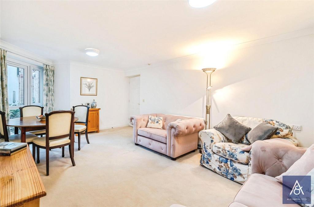 Living/Dining Room