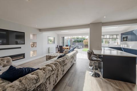 4 bedroom detached house for sale, Shrubbery Gardens, Kidderminster, DY10