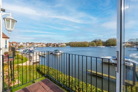 3 bedroom duplex for sale, West Quay, Abingdon OX14