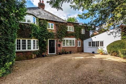 undefined, Eastbourne Road, South Godstone